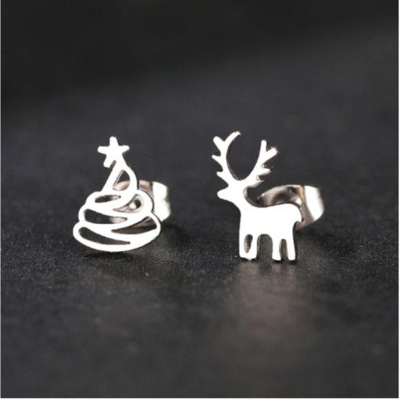 🍏50% OFF/3+...Reindeer and Christmas Tree Stud Earrings (Silver) - Picture 1 of 5